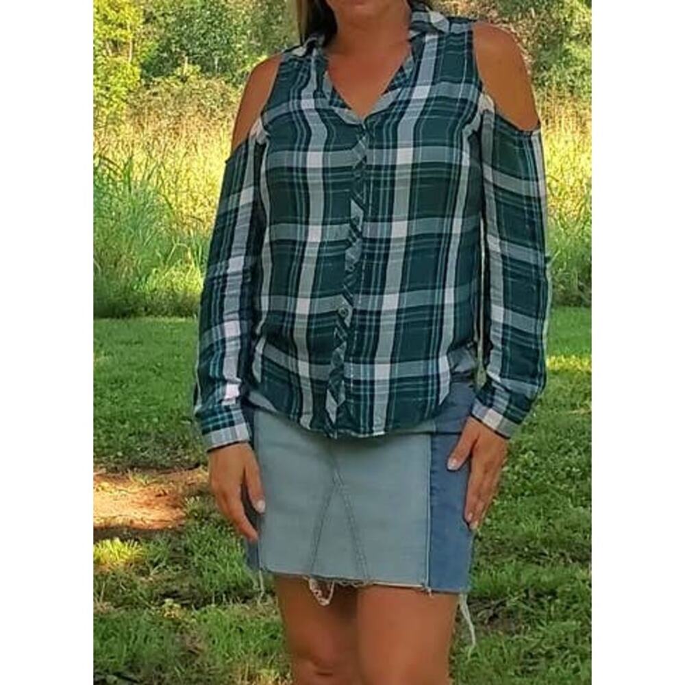 New York & Company soho jeans cold shoulder button up shirt teal plaid medium